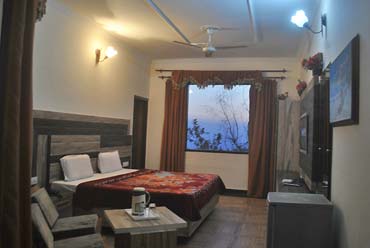 deluxe hotel in mcleodganj